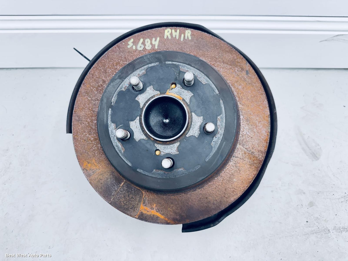 2021 TOYOTA CAMRY Right Rear Hub Assembly