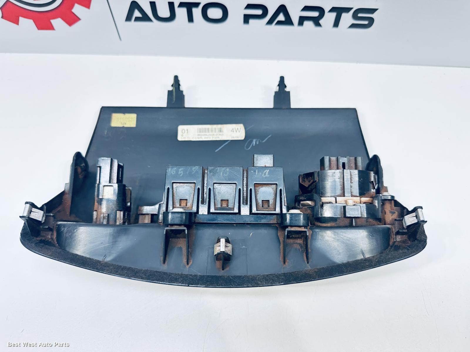 2018 NISSAN NAVARA Misc Switch/Relay