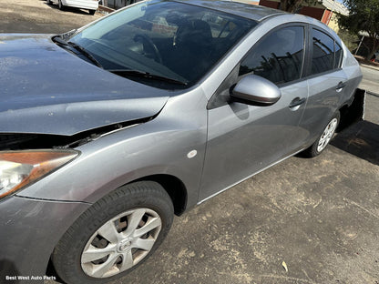 2010 MAZDA 3 Right Front Door