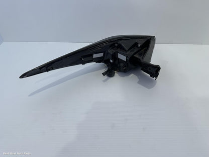 2025 MITSUBISHI OUTLANDER Right Taillight