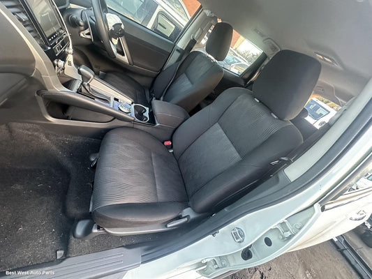 2025 MITSUBISHI PAJERO Headrest