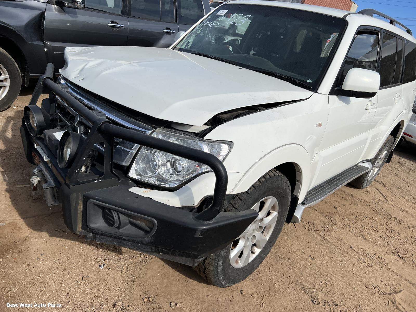 2015 MITSUBISHI PAJERO Right Driveshaft