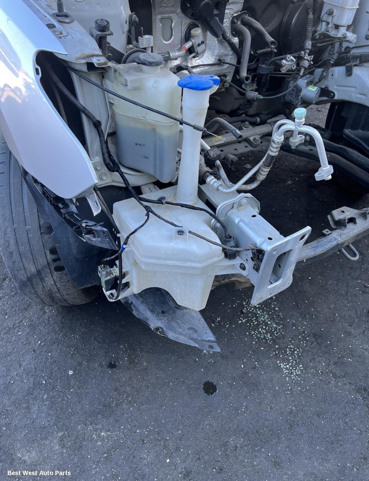 2011 HYUNDAI I30 Washer Bottle