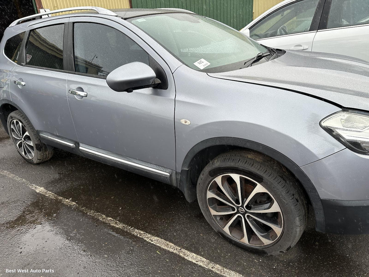 2012 NISSAN DUALIS Left Front Door Window