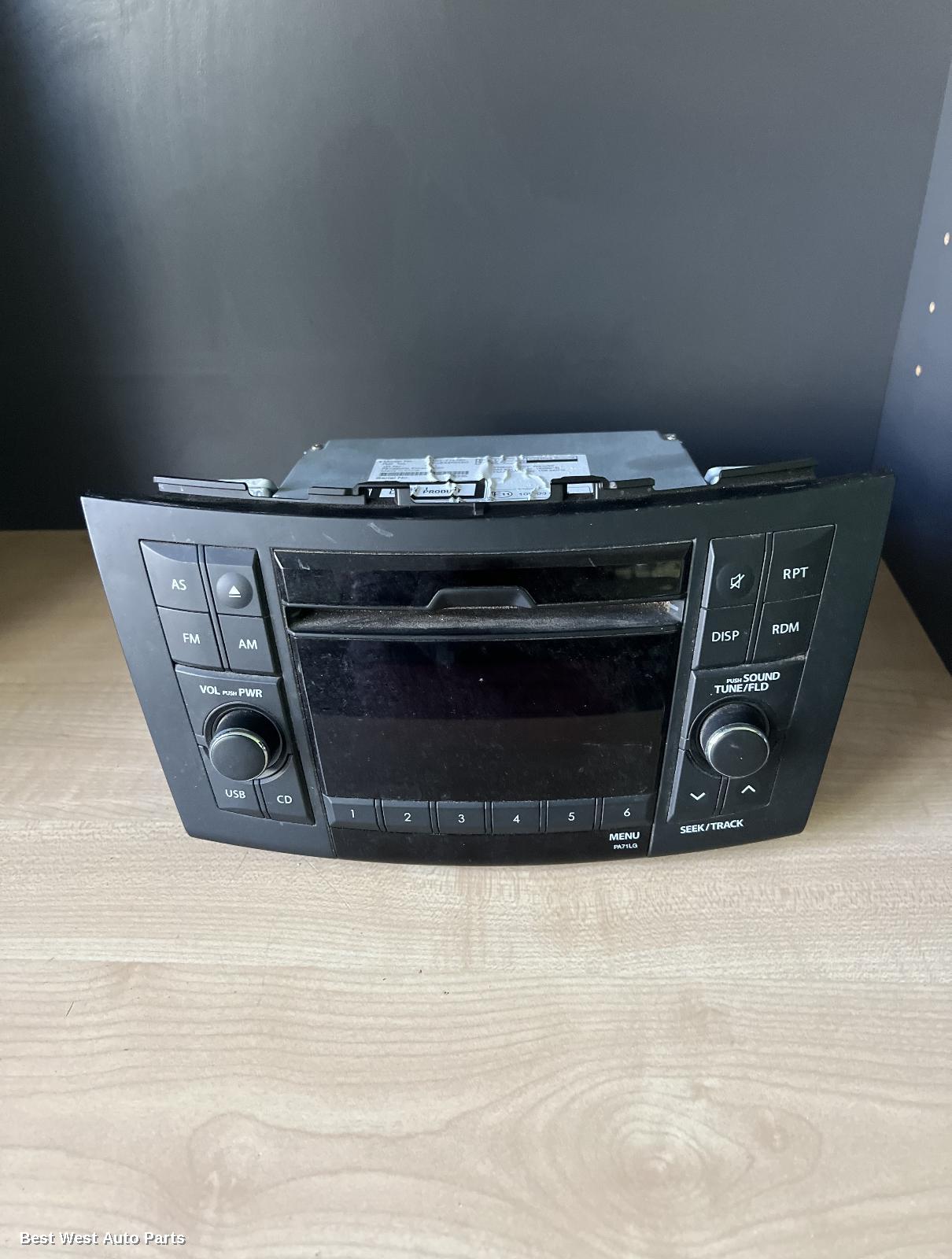 2013 SUZUKI SWIFT Radio/Cd/Dvd/Sat/Tv