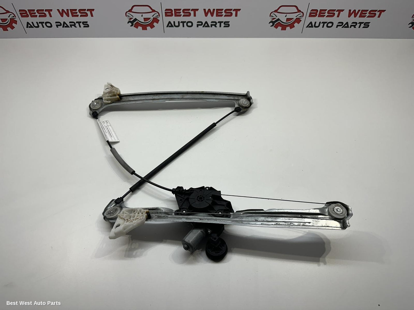 2020 MAZDA 3 Left Front Window Reg/Motor