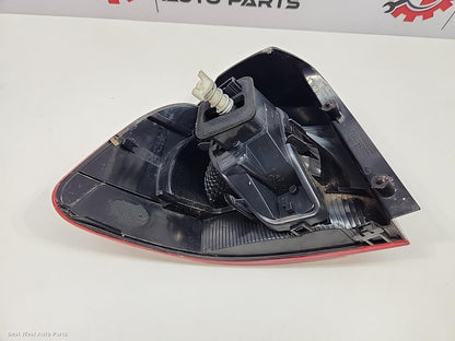 2010 VOLKSWAGEN GOLF Right Taillight