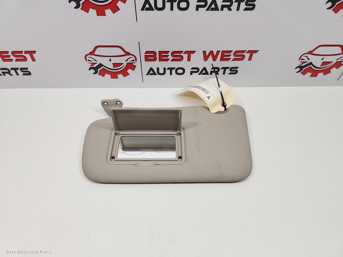 2015 NISSAN PULSAR Sunvisor