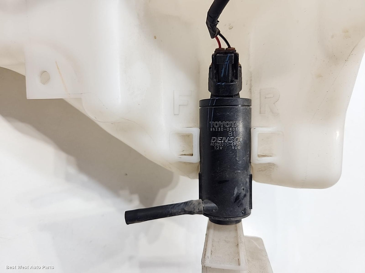 2018 TOYOTA HILUX Washer Bottle