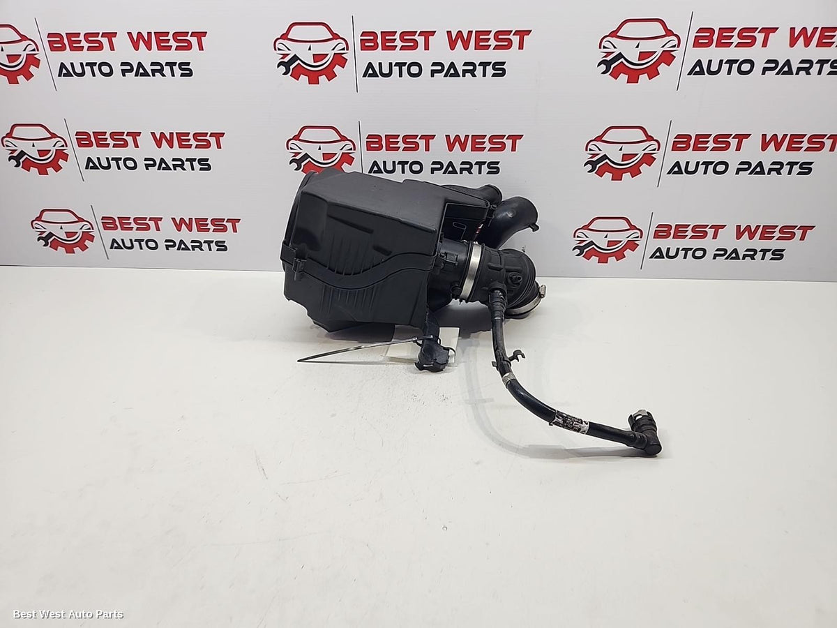 2014 FORD FOCUS Air Cleaner/Box