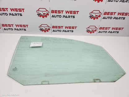 2015 VOLKSWAGEN CADDY Right Front Door Window