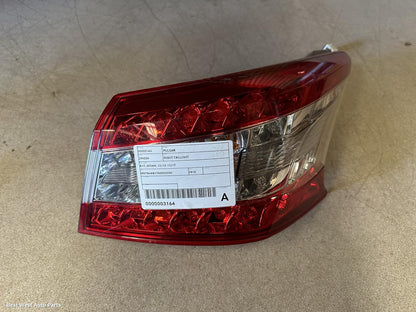 2015 NISSAN PULSAR Right Taillight