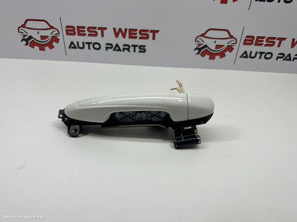2024 TOYOTA HILUX Door Handle