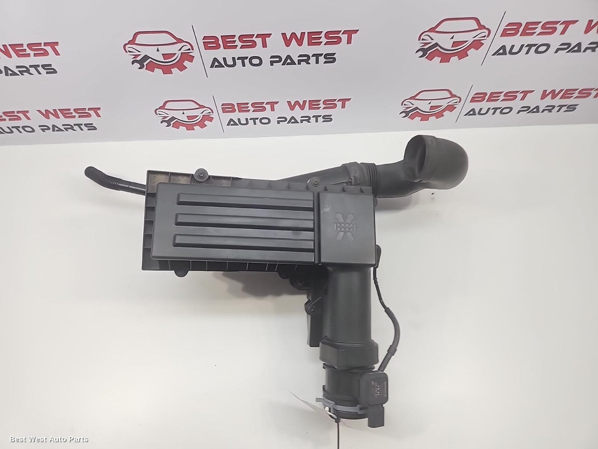 2015 VOLKSWAGEN CADDY Air Cleaner/Box