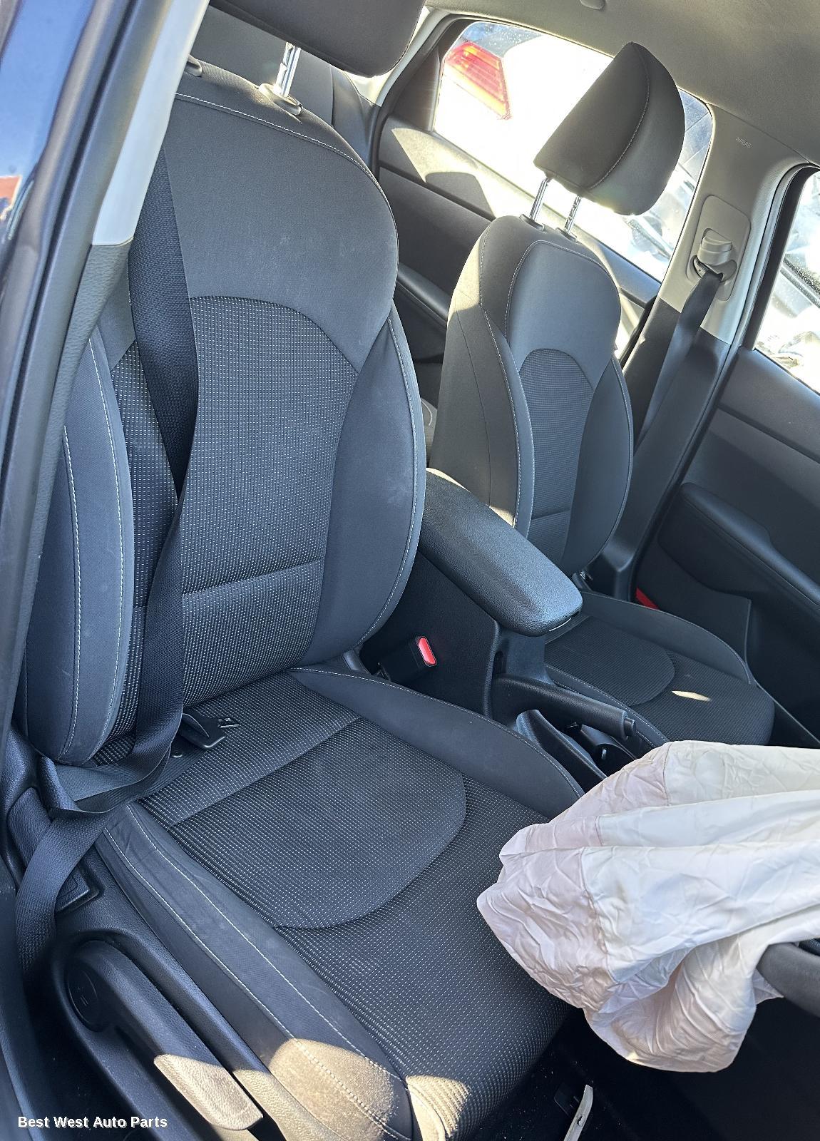 2019 KIA CERATO Front Seat