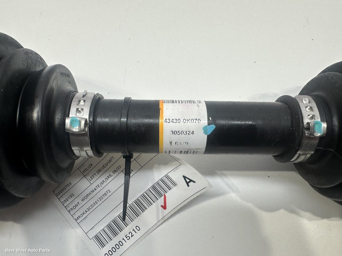 2024 TOYOTA HILUX Left Driveshaft