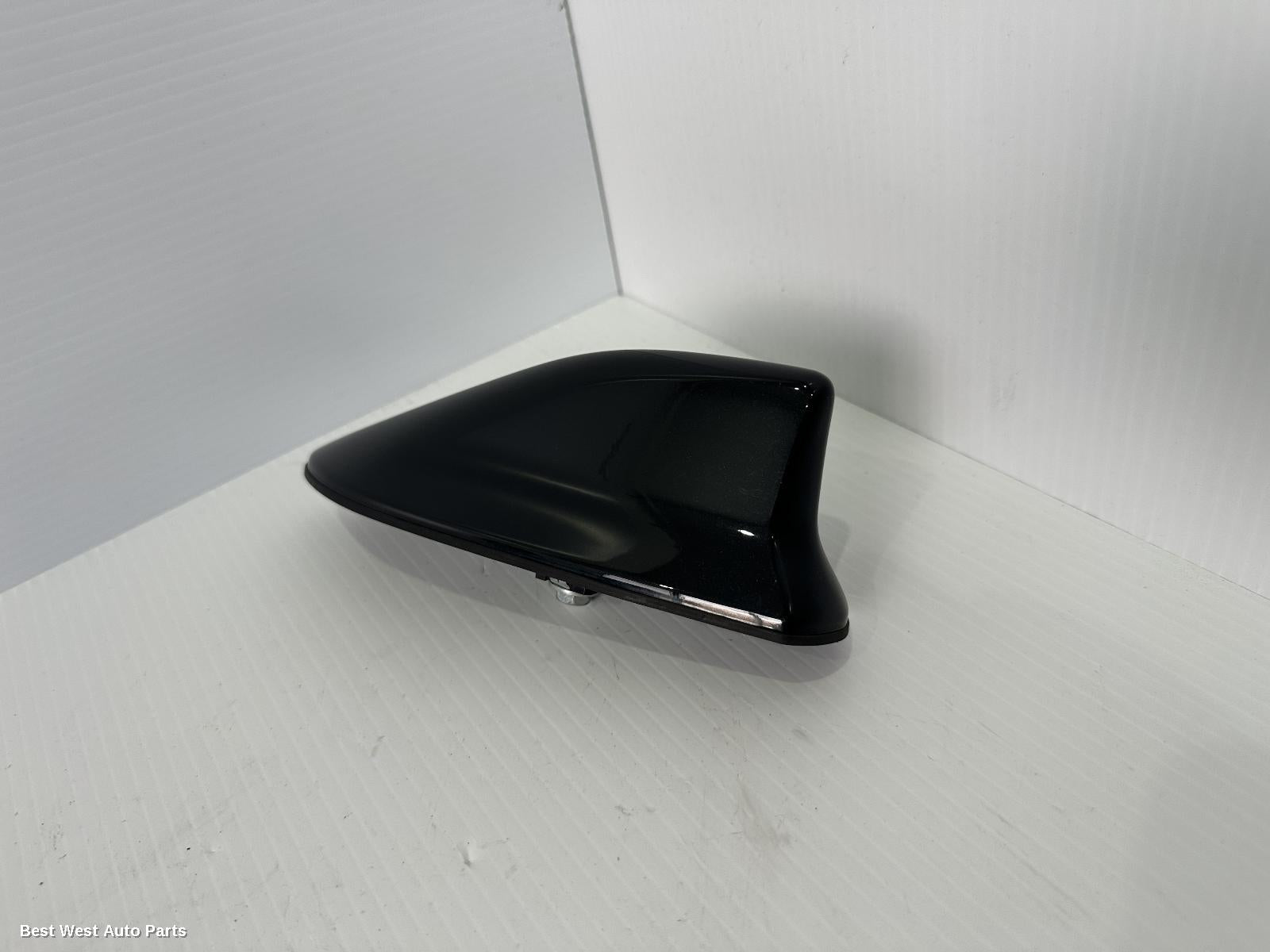 2021 TOYOTA COROLLA Antenna