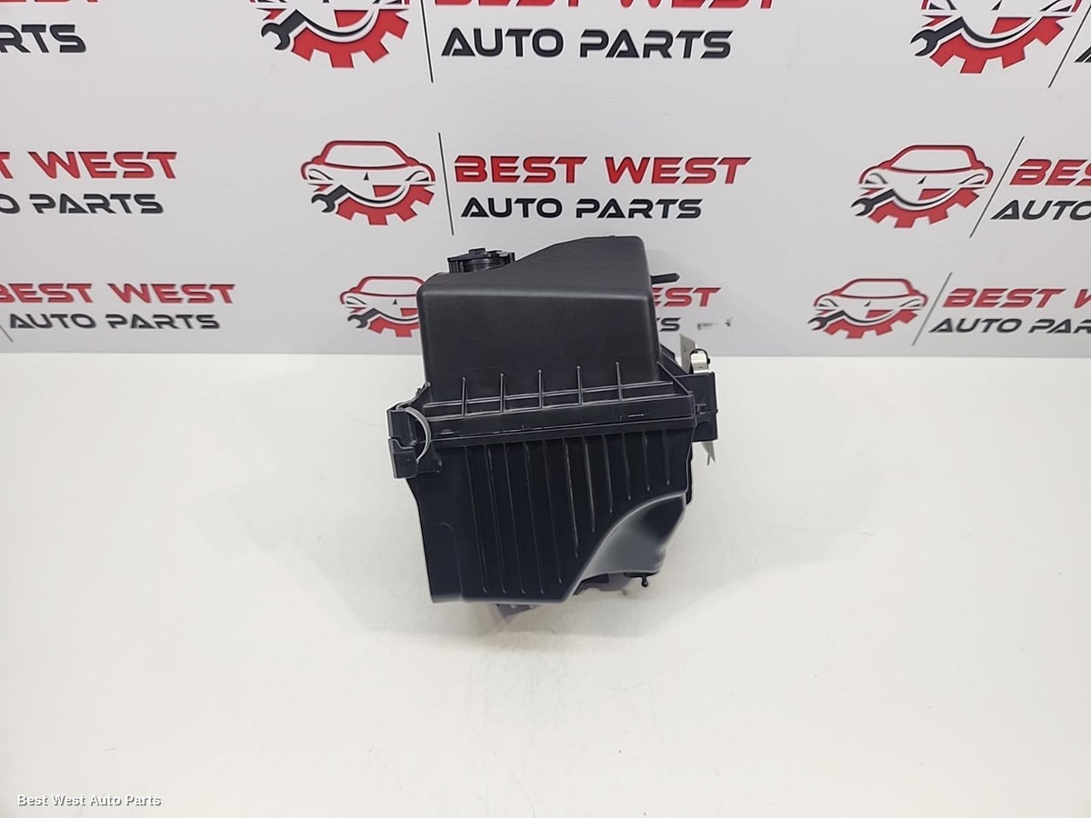 2021 TOYOTA CAMRY Air Cleaner/Box