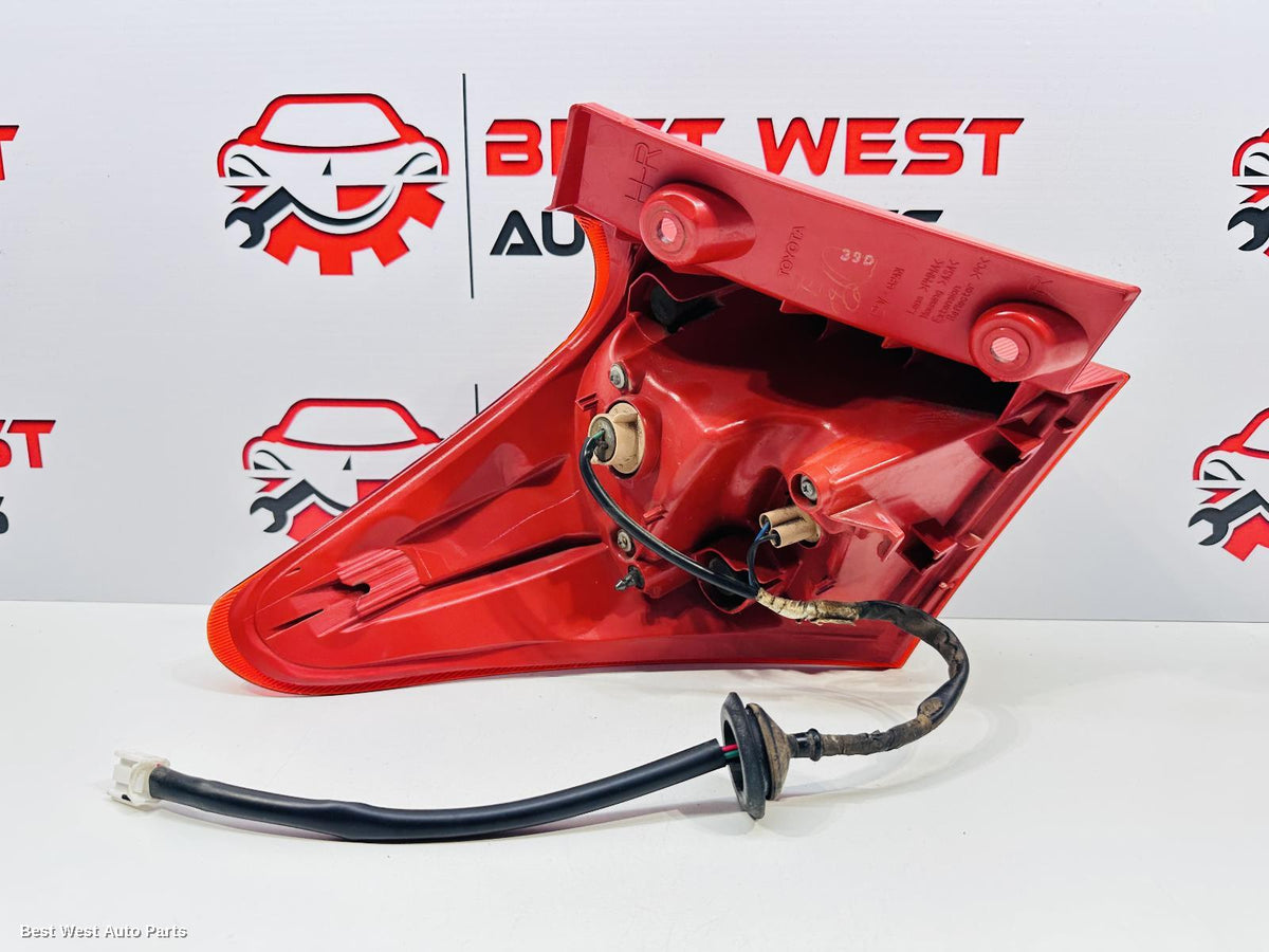 2013 TOYOTA COROLLA Right Taillight