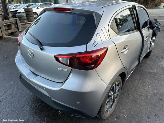 2019 MAZDA 2 Right Taillight