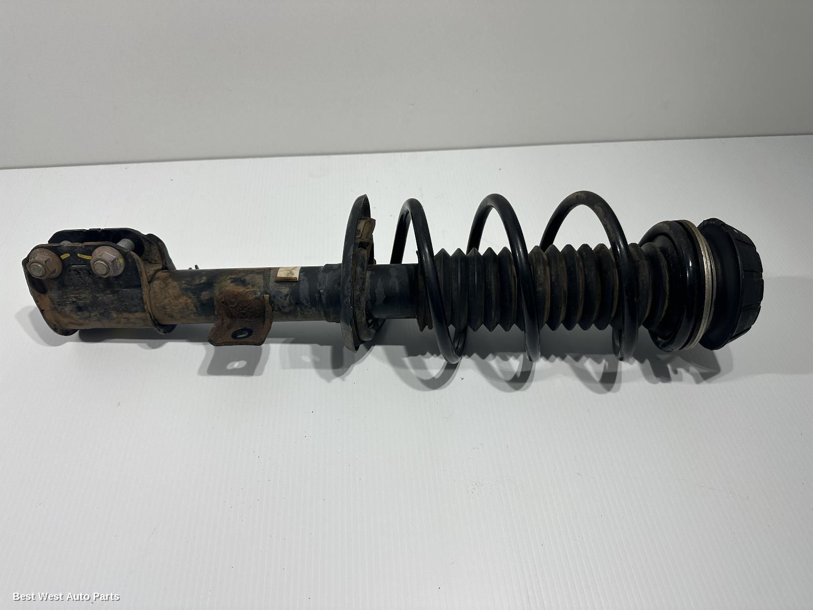 2023 SUZUKI VITARA Right Front Strut
