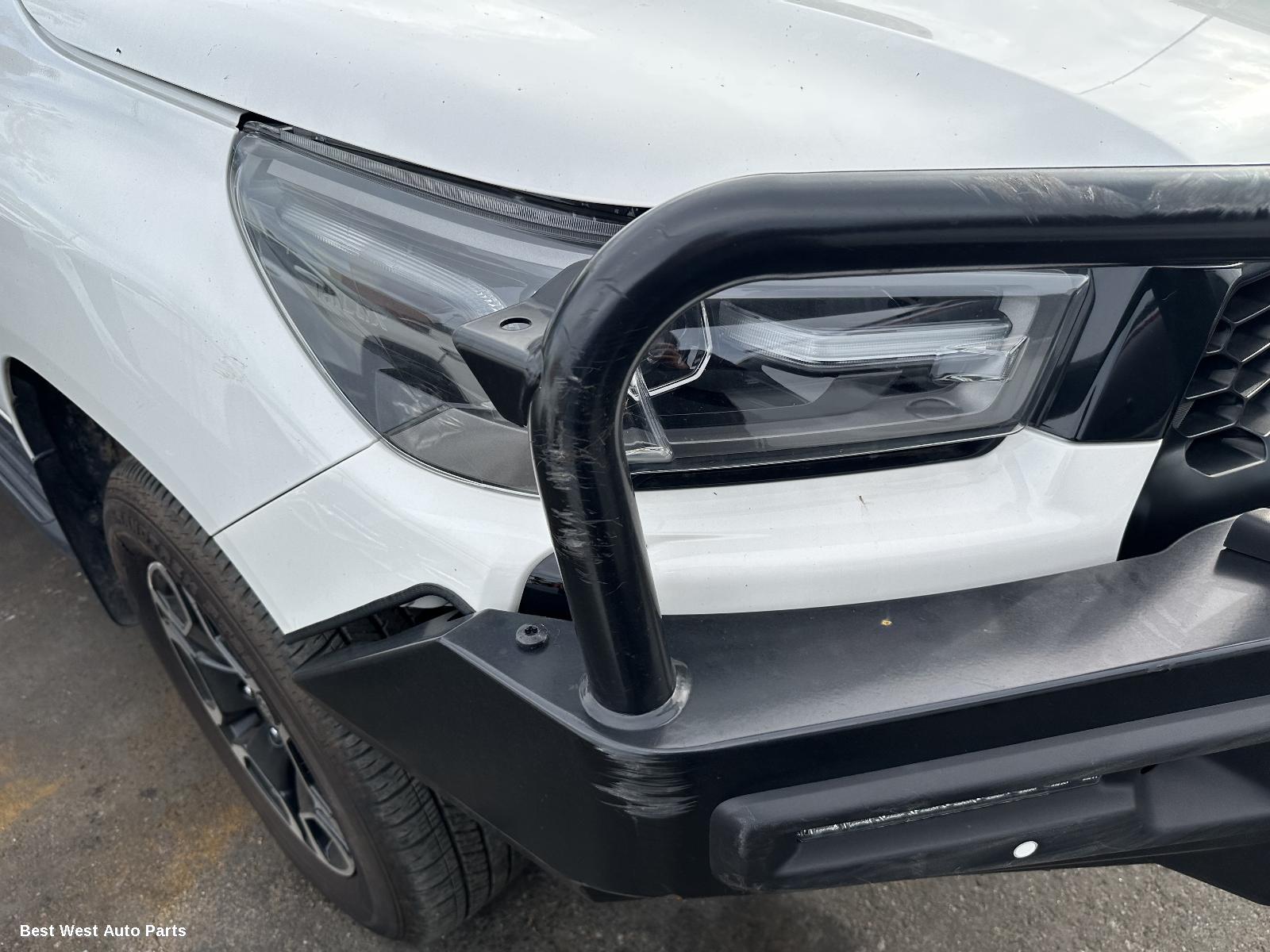 2024 TOYOTA HILUX Right Guard