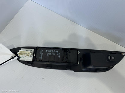 2019 MITSUBISHI OUTLANDER Pwr Dr Wind Switch