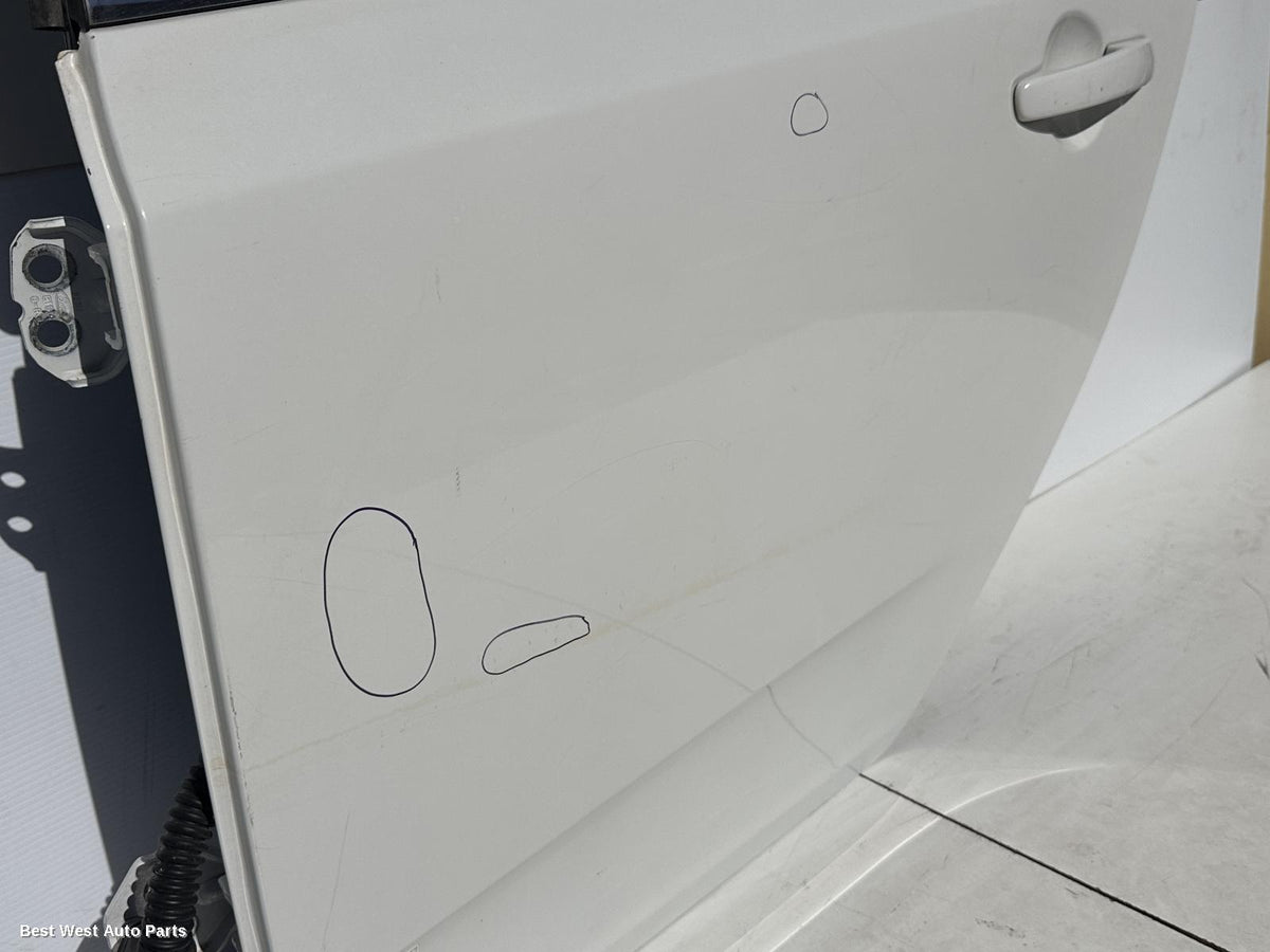2010 FORD FALCON Left Rear Door/Sliding