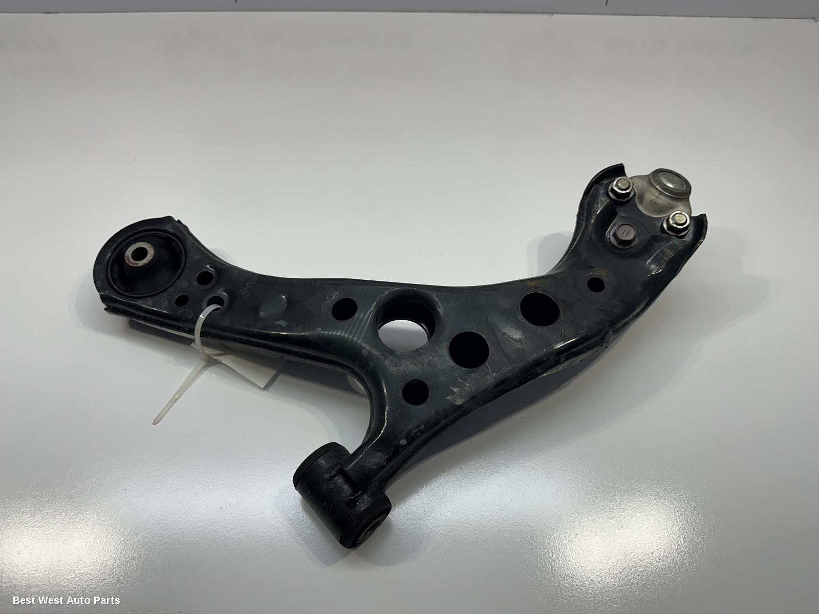 2022 TOYOTA COROLLA Right Front Lower Control Arm