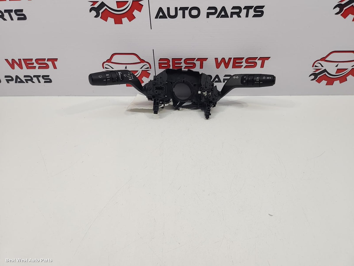 2025 MITSUBISHI OUTLANDER Pwr Dr Wind Switch