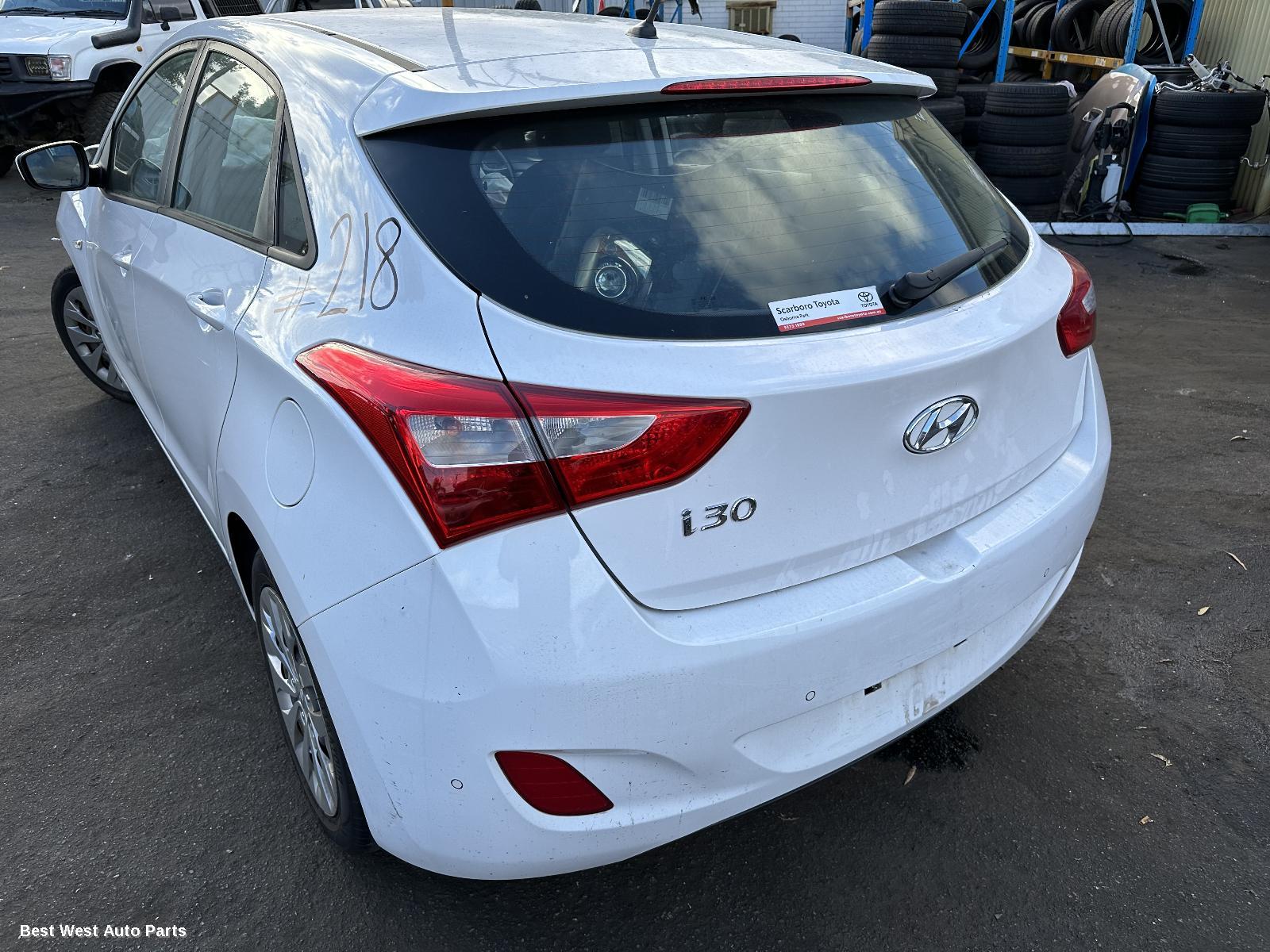 2016 HYUNDAI I30 Left Door Mirror