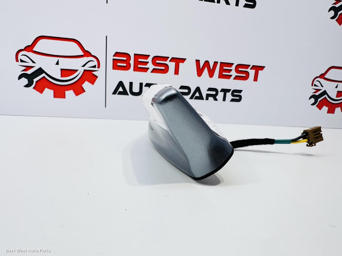2023 MITSUBISHI OUTLANDER Antenna