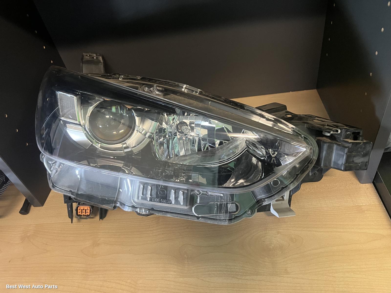 2016 MAZDA CX3 Right Headlamp
