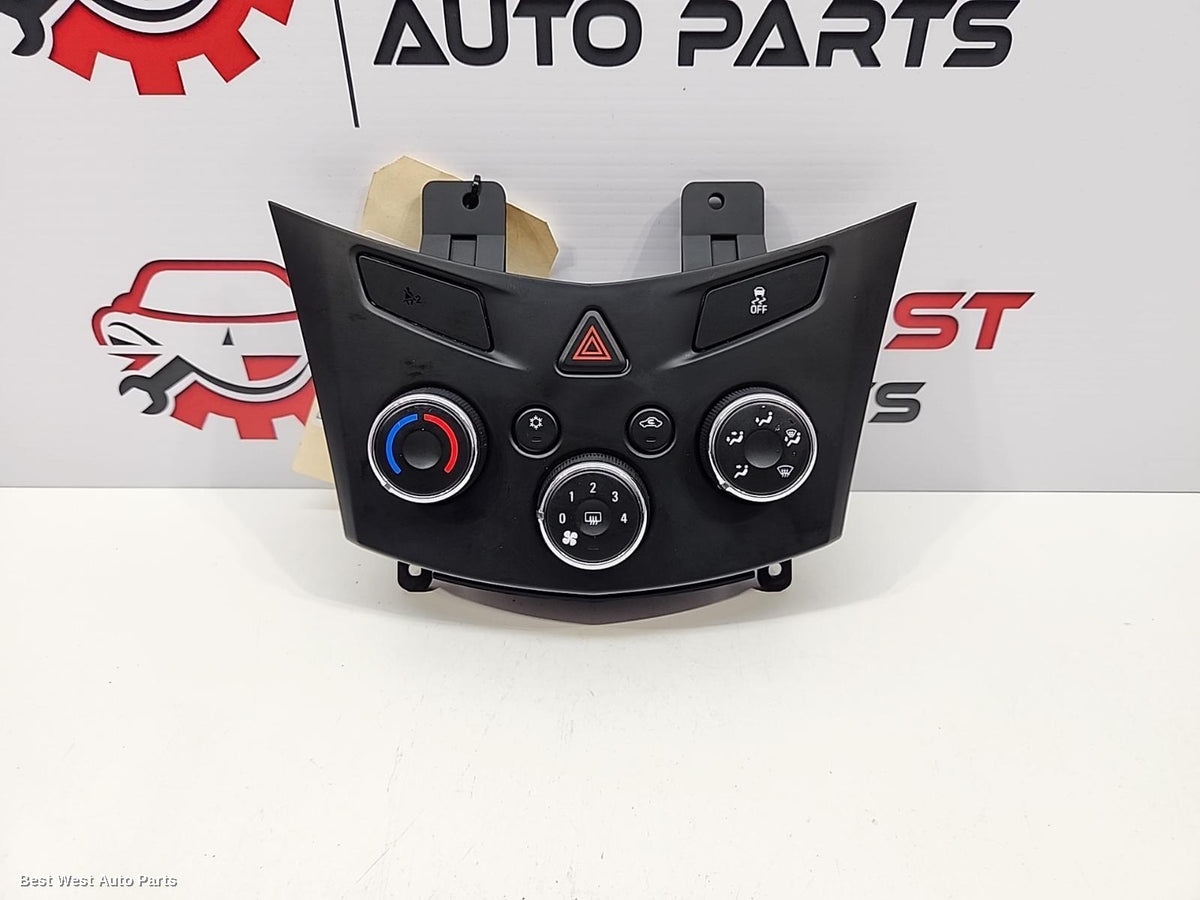 2014 HOLDEN TRAX Heater/Ac Controls
