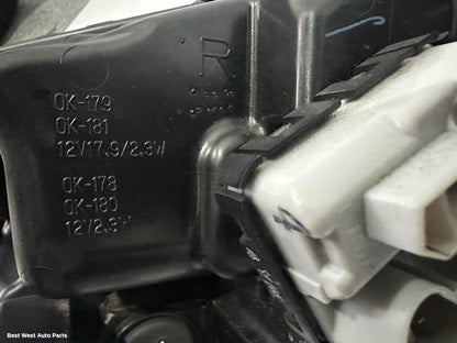 2024 TOYOTA HILUX Right Headlamp