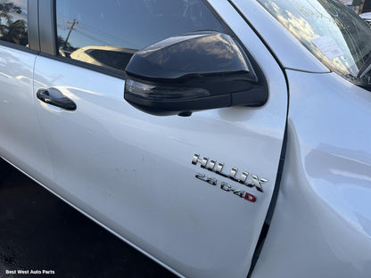 2025 TOYOTA HILUX Right Door Mirror