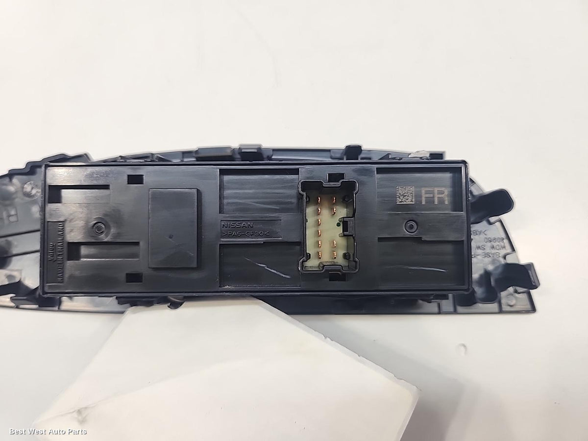2019 NISSAN QASHQAI Pwr Dr Wind Switch