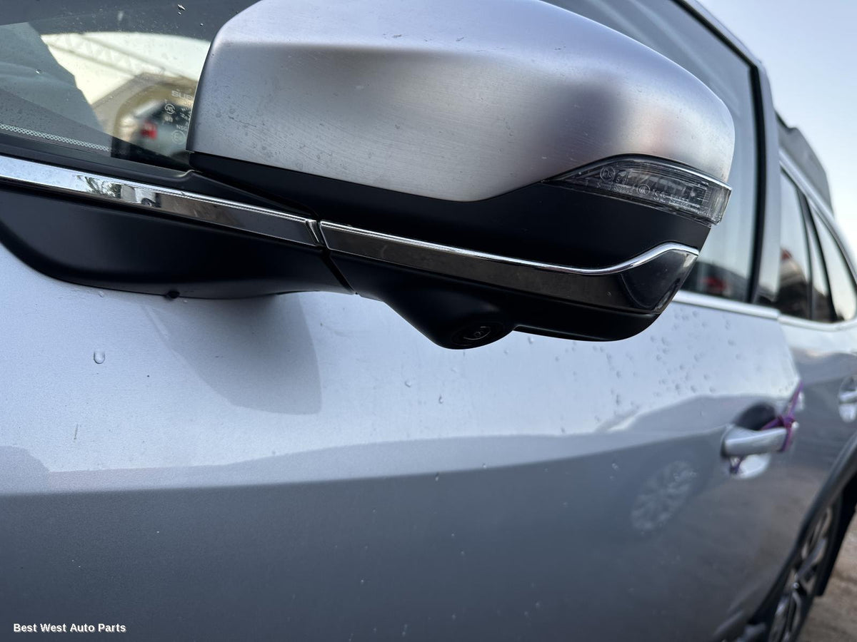 2023 SUBARU OUTBACK Left Rear Strut