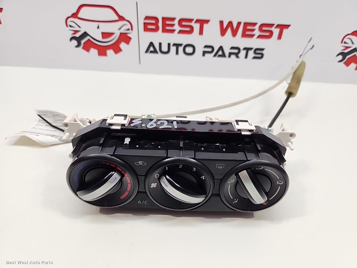 2023 NISSAN NAVARA Heater/Ac Controls