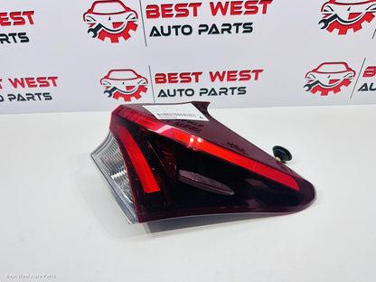 2015 TOYOTA COROLLA Right Taillight