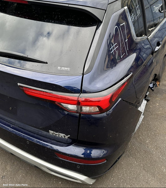 2023 MITSUBISHI OUTLANDER Right Taillight