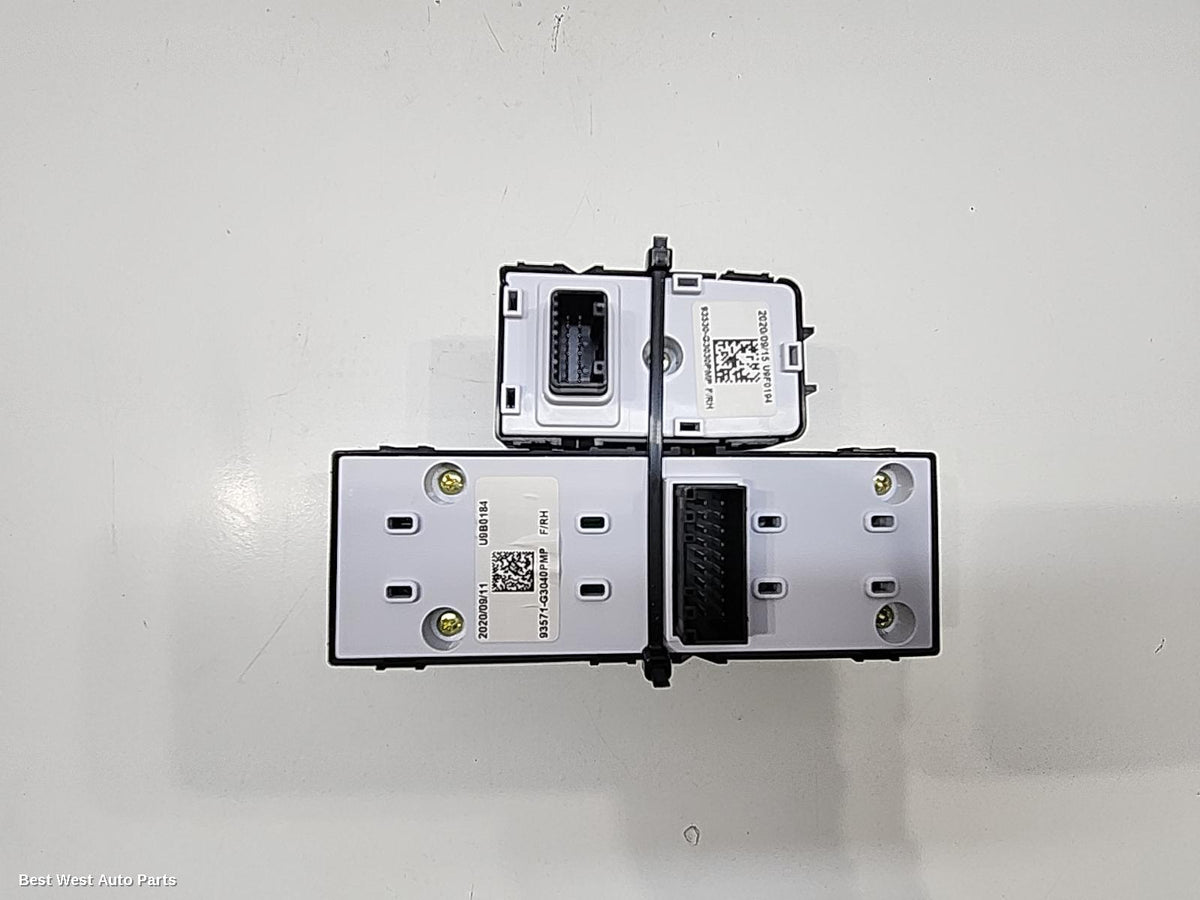 2020 HYUNDAI I30 Pwr Dr Wind Switch