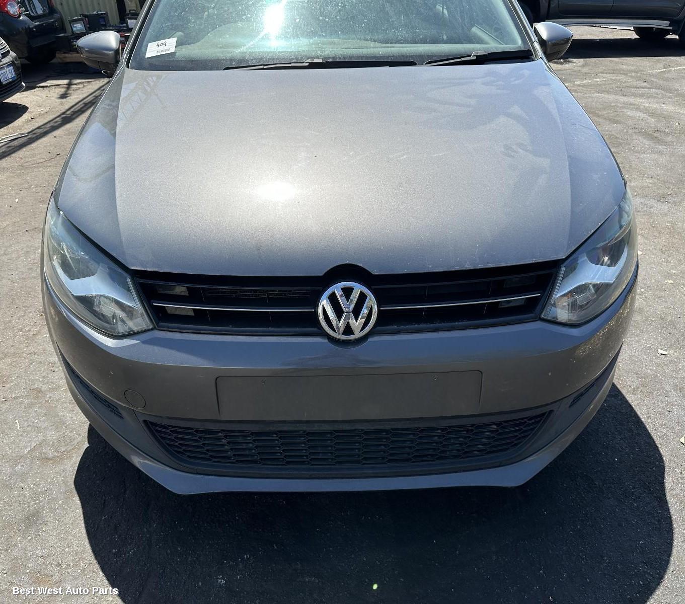 2012 VOLKSWAGEN POLO Left Guard