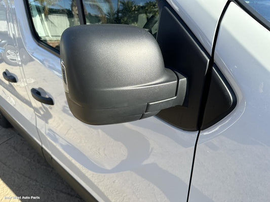 2024 RENAULT TRAFIC Right Door Mirror