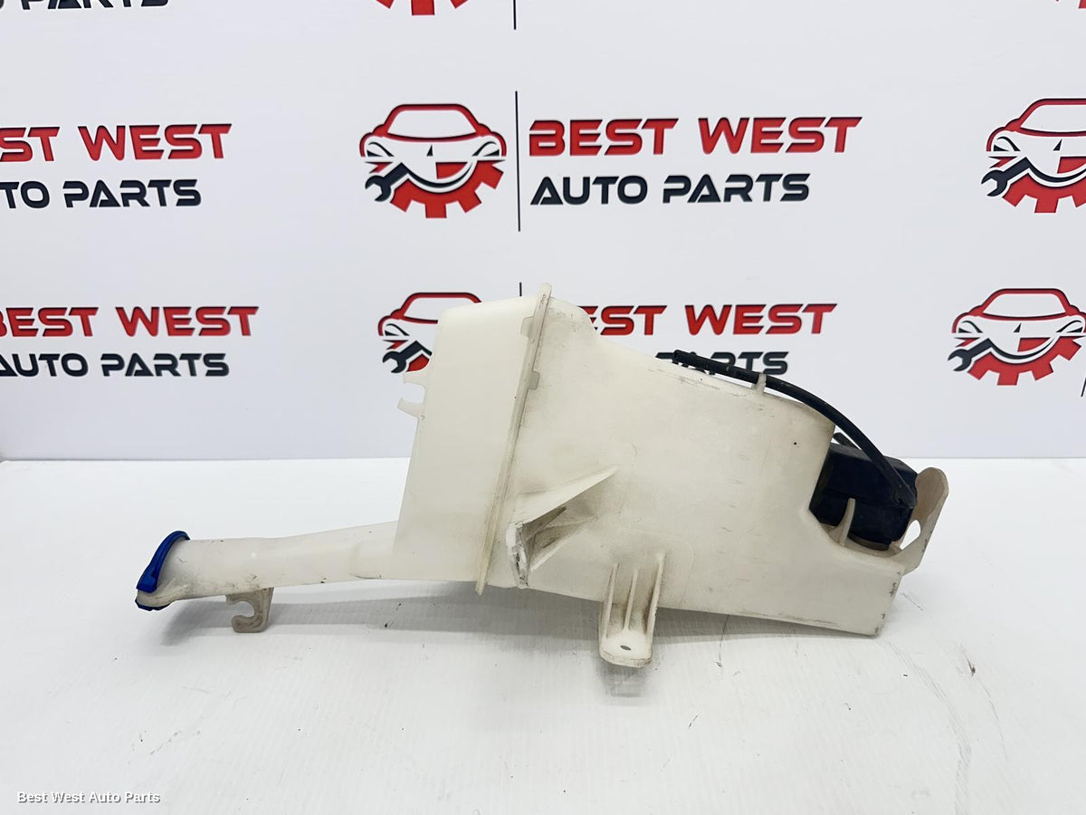 2014 HYUNDAI I20 Washer Bottle