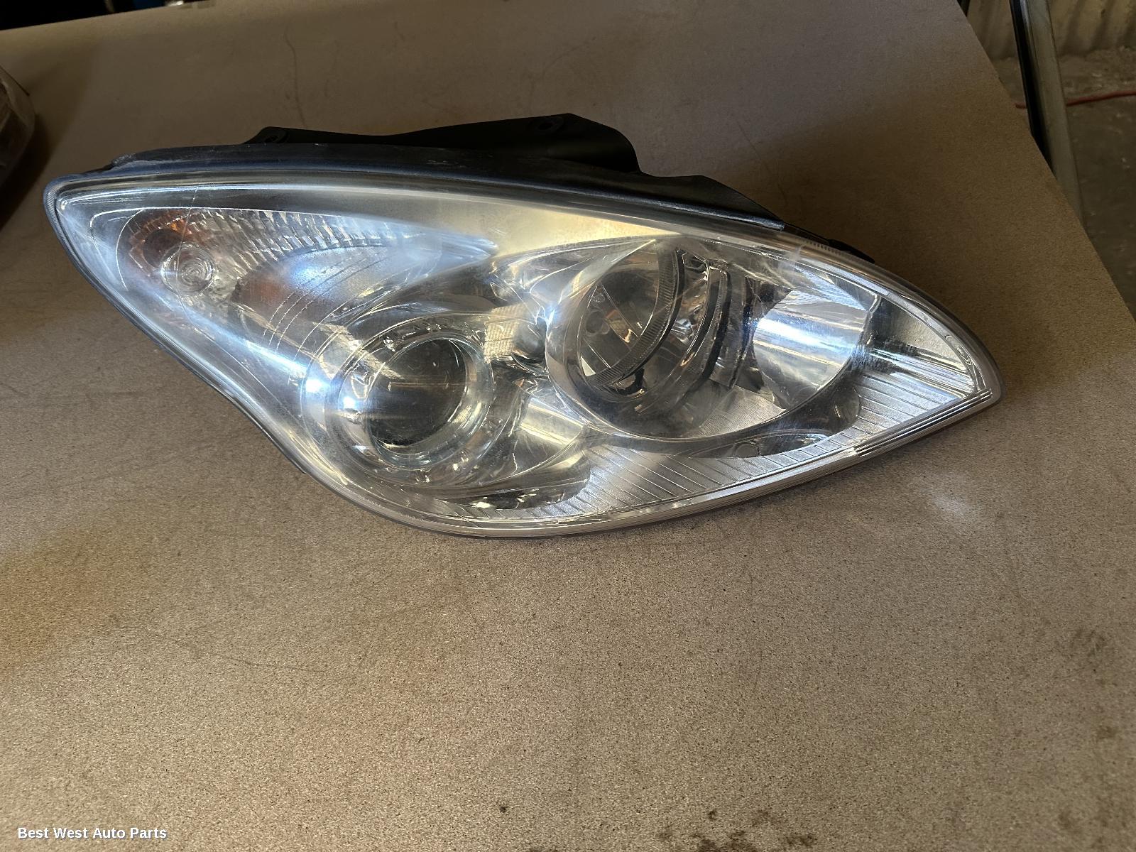 2008 HYUNDAI I30 Right Headlamp