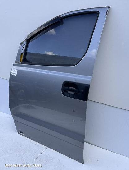 2011 HYUNDAI ILOAD/IMAX Left Front Door
