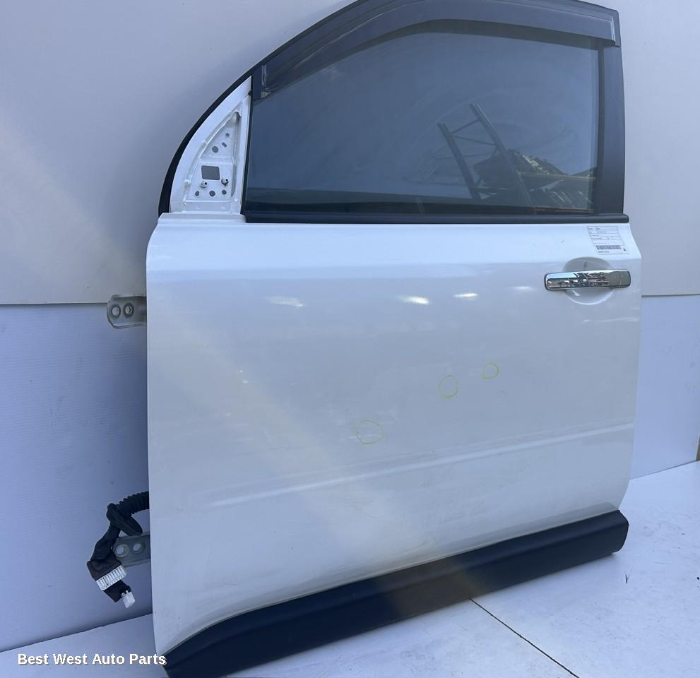 2011 NISSAN XTRAIL Left Front Door