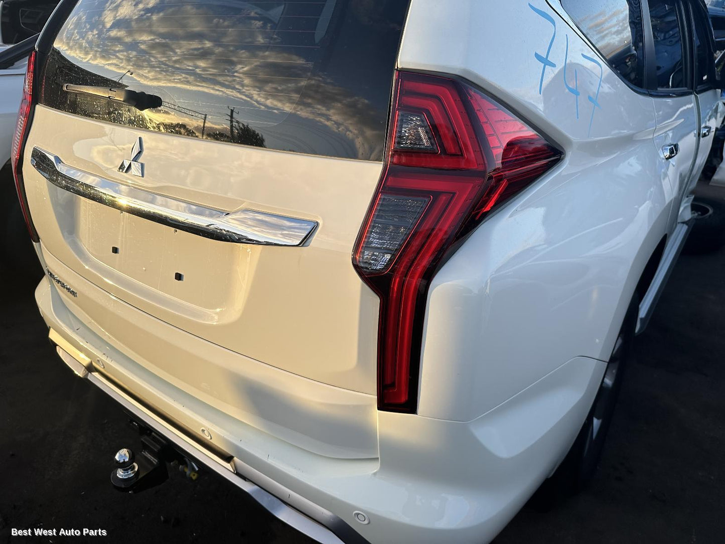 2025 MITSUBISHI PAJERO Right Taillight