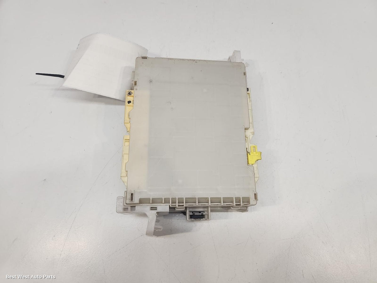 2019 TOYOTA YARIS Ecu